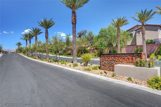 Foto del edificio - 864 Royal Amethyst Way