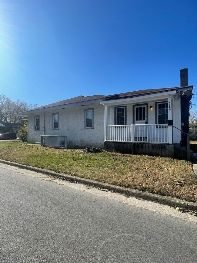 Foto del edificio - 126 Suffolk Ave