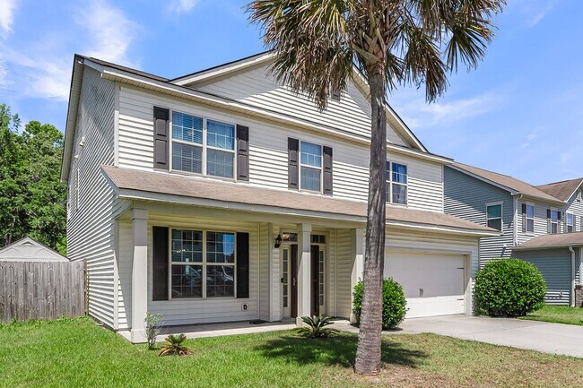 Foto del edificio - Beautiful & Bright 5BR Home with Large Bac...