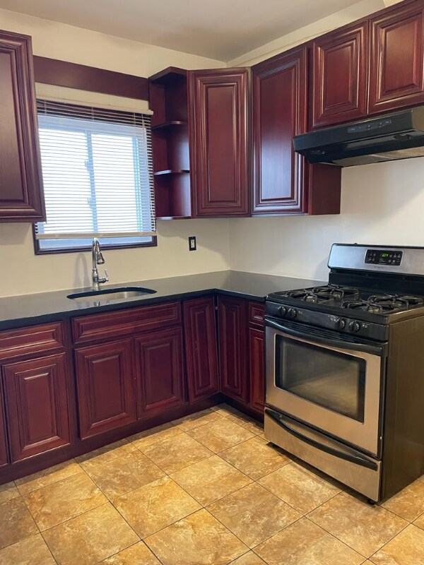 879 Sheldon Ave, Staten Island, NY 10309 Room for Rent in Staten