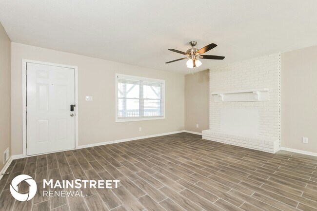 Building Photo - 219 Deerfield Dr