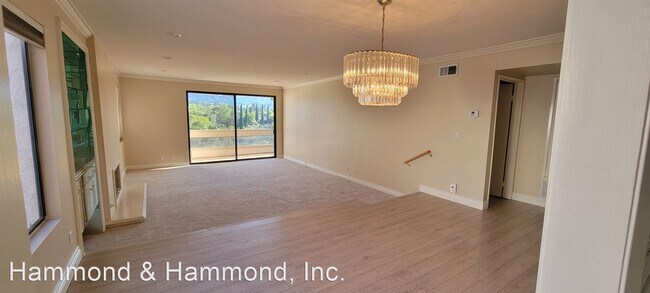 Foto del edificio - 2 br, 2 bath House - 17140 Burbank Blvd. #305