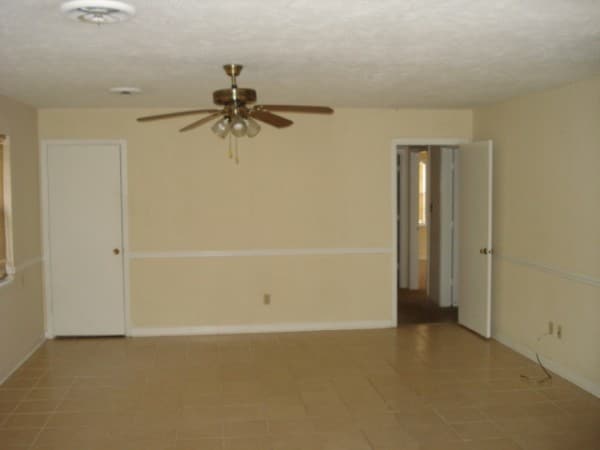 Photo - 5301 Ridgewood Rd House