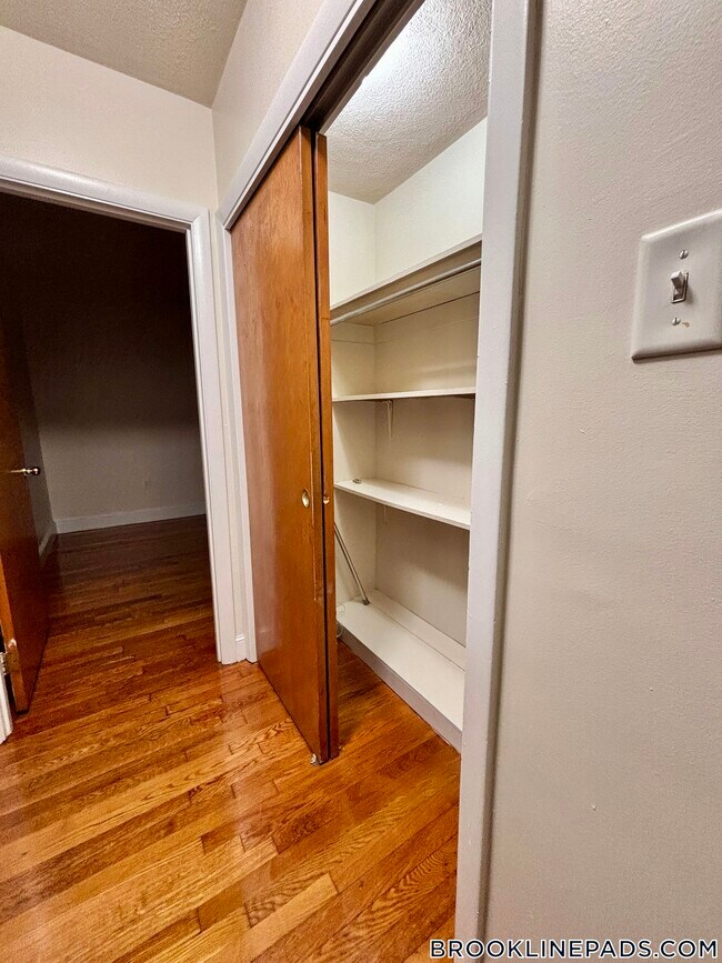 Foto del edificio - 312 Tappan St