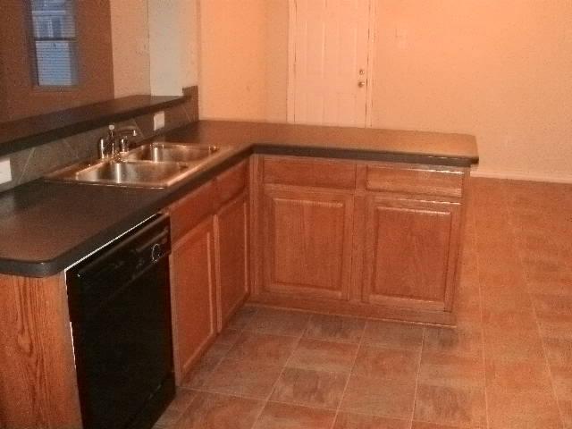 Foto del edificio - 10354 Waterbury Dr