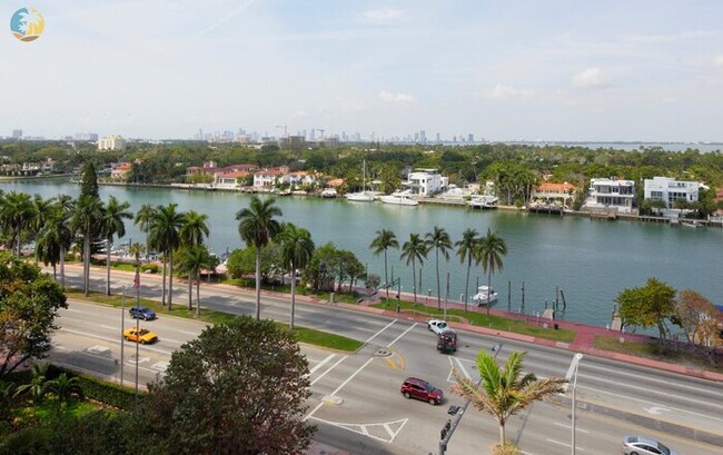 Foto del edificio - Alexander 1119