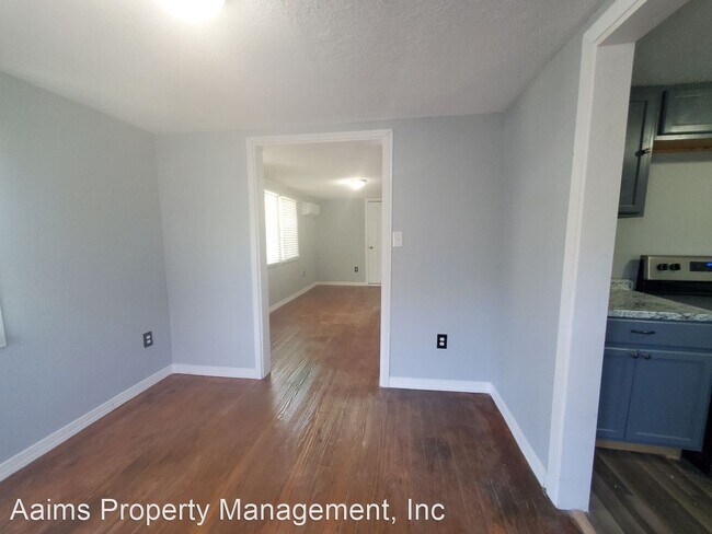 Building Photo - 3 br, 1 bath House - 108 Camelia Street