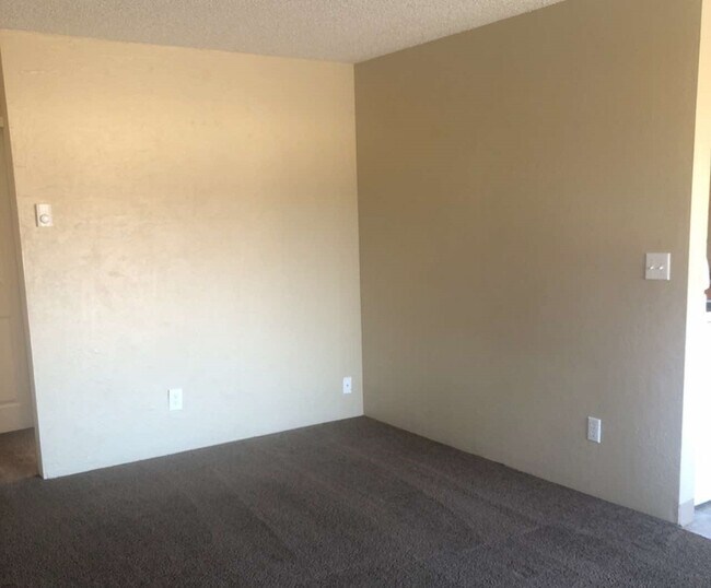 Foto del edificio - 248 W Clark St