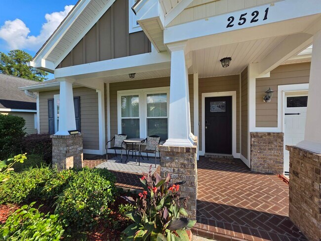 Foto del edificio - 2521 Lantana Ln