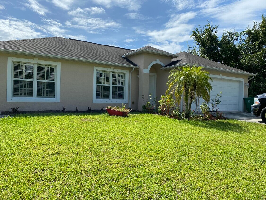 4021 SW Rosser Blvd, Port Saint Lucie, FL 34953 House Rental in Port Saint Lucie, FL