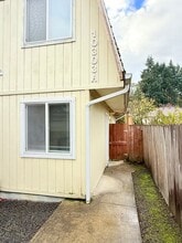 Building Photo - 10303 NE 23rd St