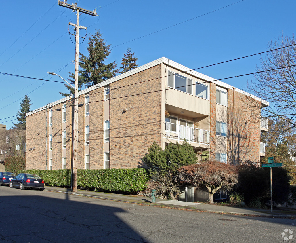 Foto del edificio - 4300 Woodland Park Ave N