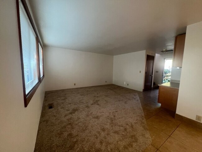 Foto del edificio - 600-602 Scenic Dr