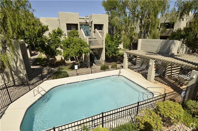 Building Photo - 1 bedroom, View of the Pool & Galley style...