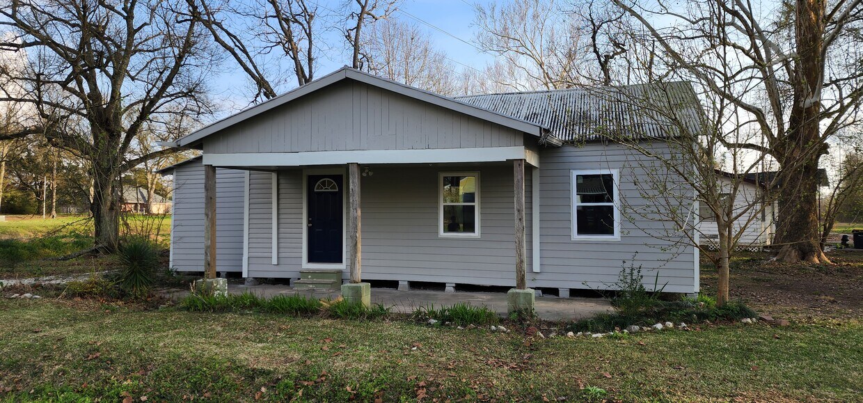 Front of Home - 515 Arceneaux Rd