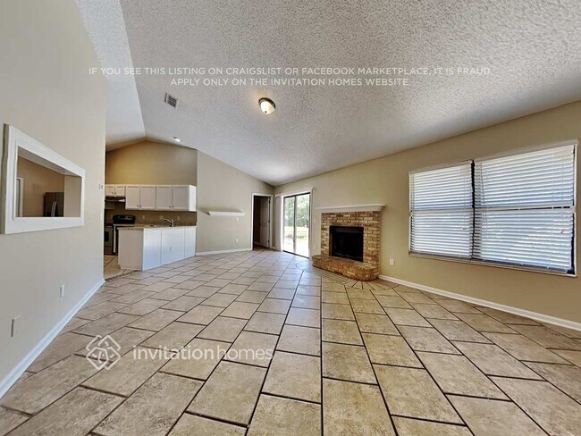 Foto del edificio - 8182 Rocky Creek Dr