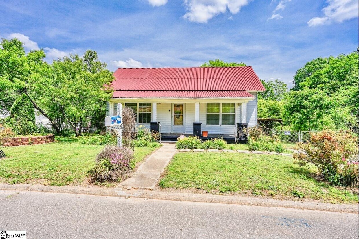 Primary Photo - 9 E 5th St