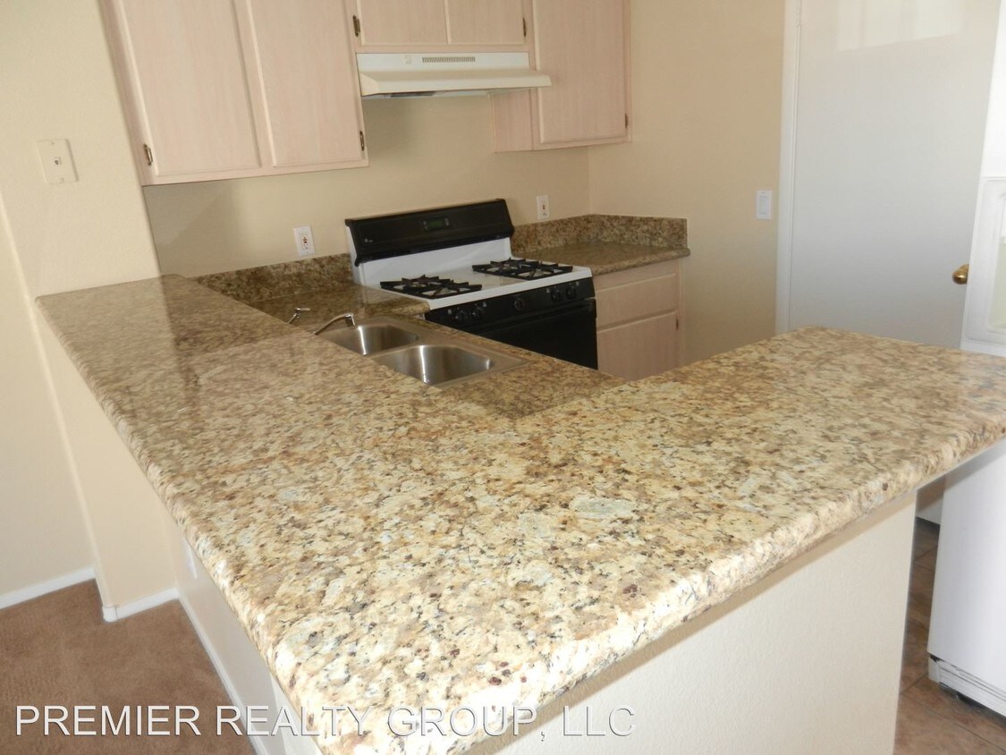 Foto del edificio - 6201 E Lake Mead Blvd