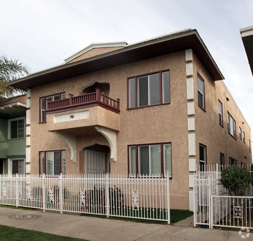 Foto principal - 740 Lime Ave