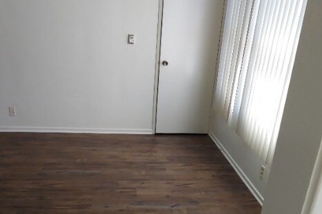 Foto del edificio - 330 N Kenwood St