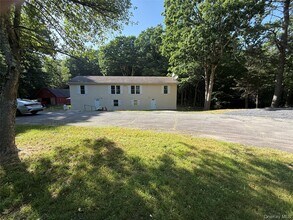 Building Photo - 52 Boxbaum Rd