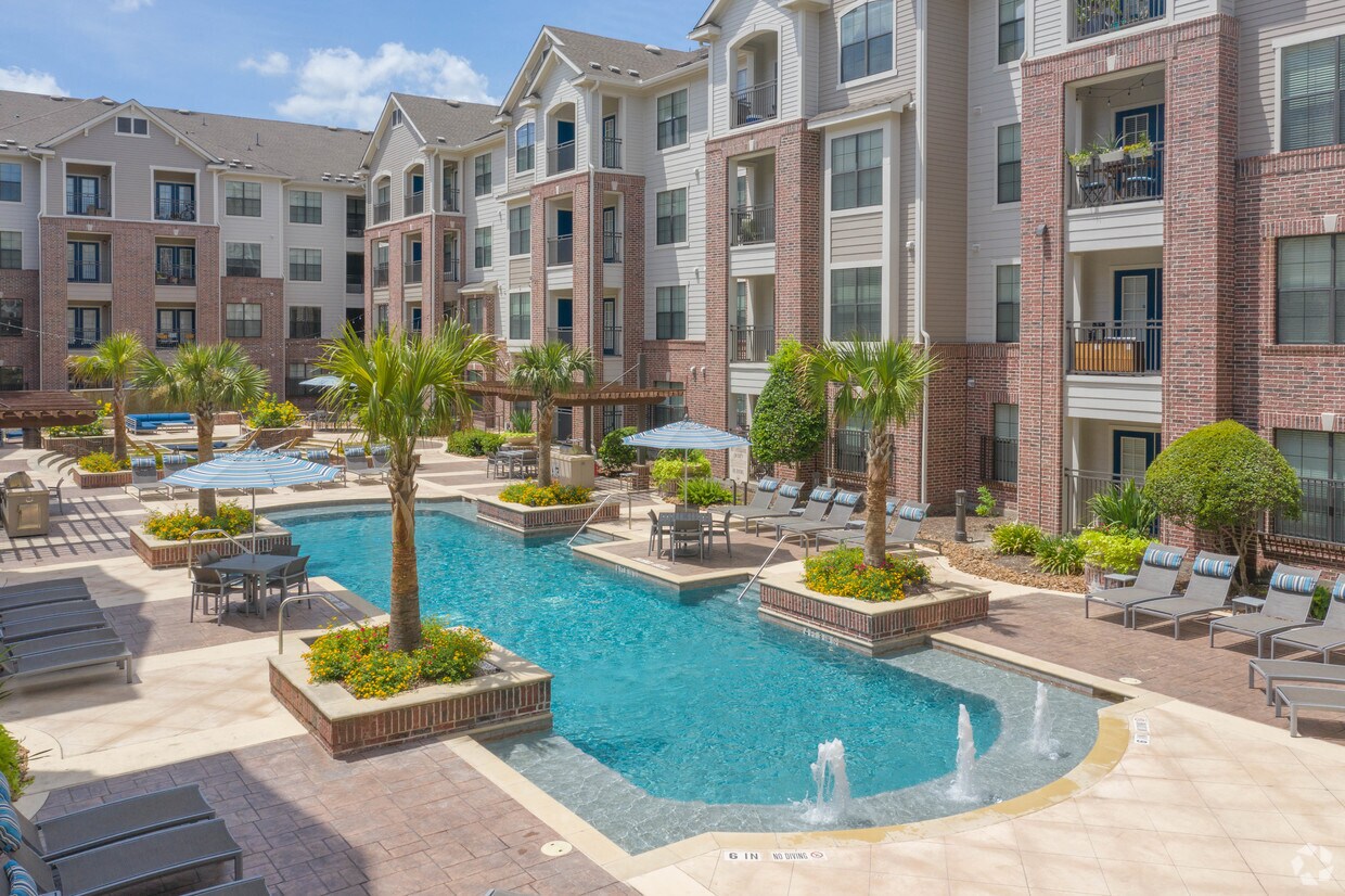 Villas at Bunker Hill Apartments in Houston, TX
