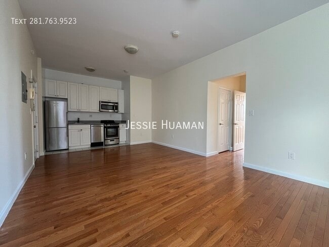 Foto del edificio - 53 W 72nd St