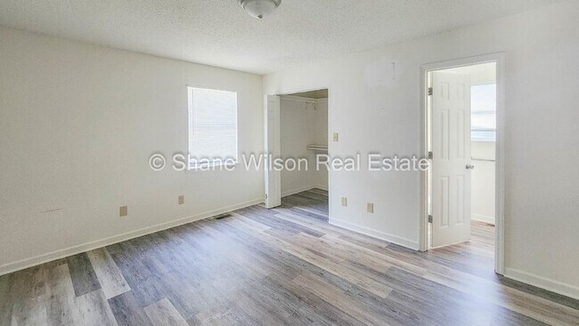 Foto del edificio - 3317 Steeple Cir NE