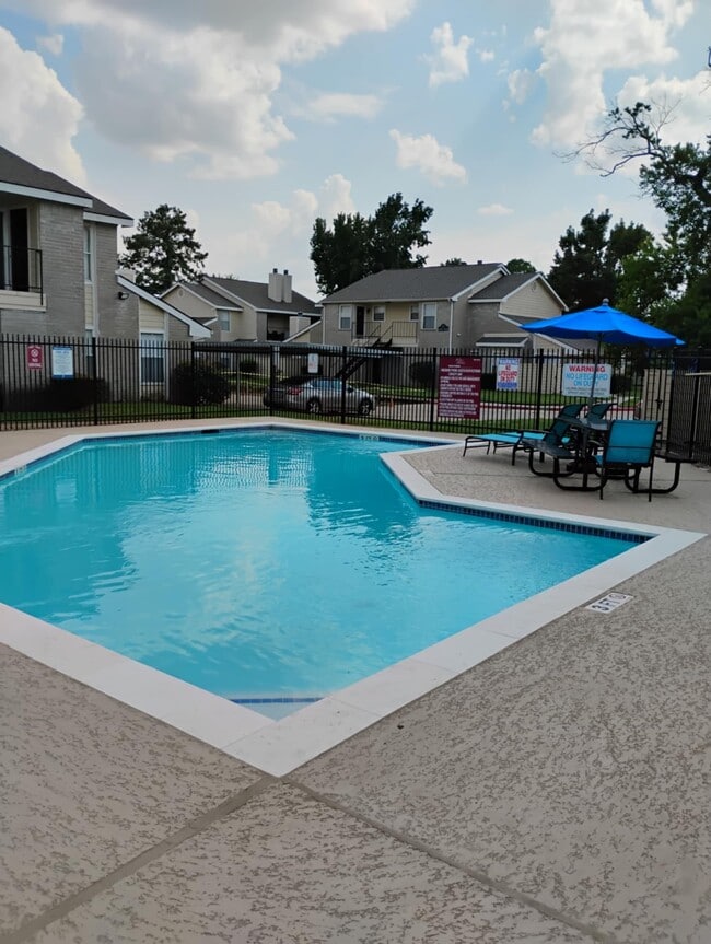 Pool - Windfern Meadows