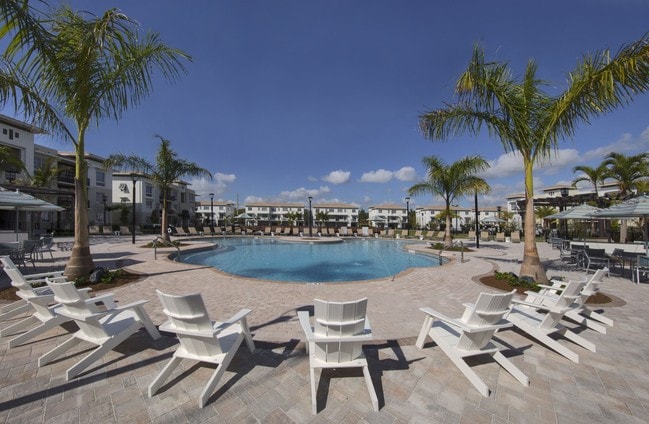Building Photo - Midtown Aventura