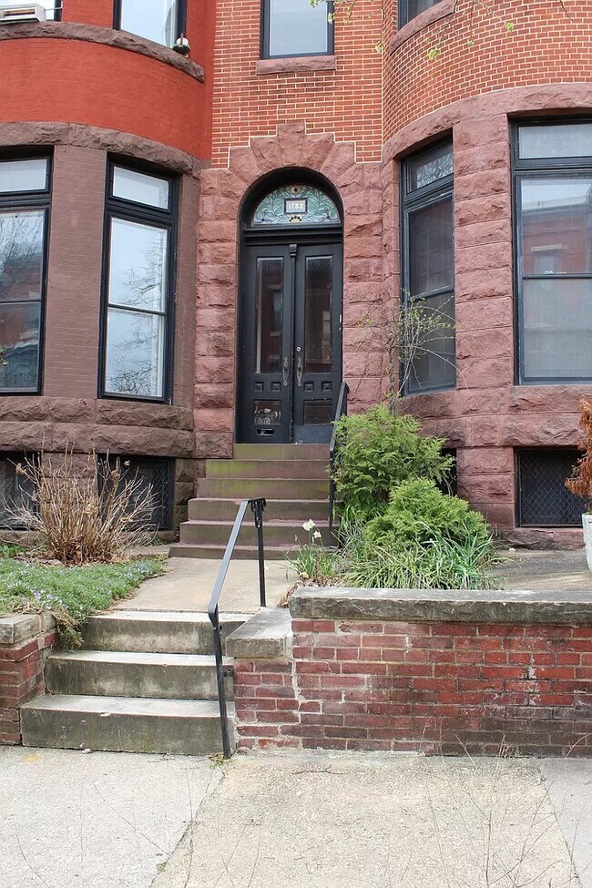 Building Photo - 1732 Linden Ave