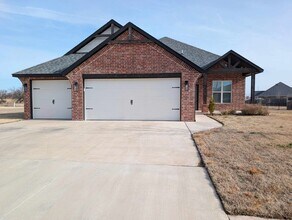 Building Photo - 205 SW 166th St