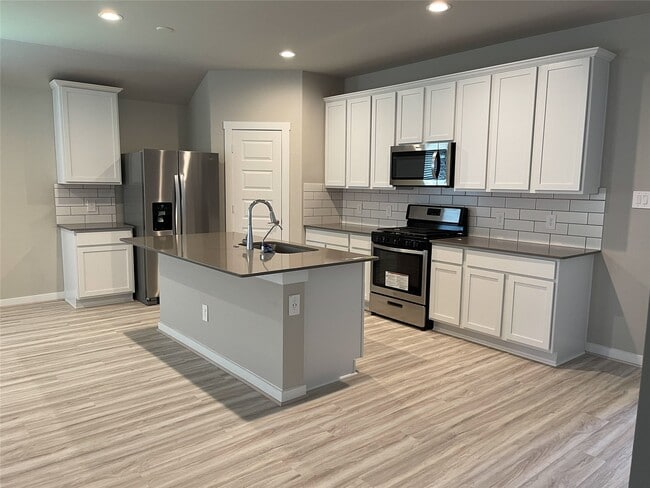 Building Photo - 7202 Telford Holw Trl