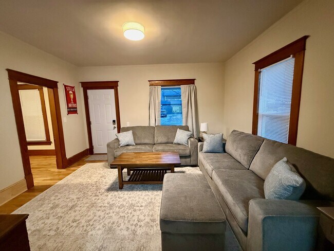 Foto del edificio - 1521 Rhode Island St