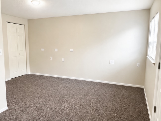 Foto del edificio - 2835 N Oak Harbor Rd