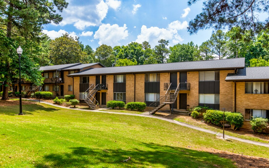 Adams House Apartments at 2280 Campbellton Rd SW Atlanta, GA