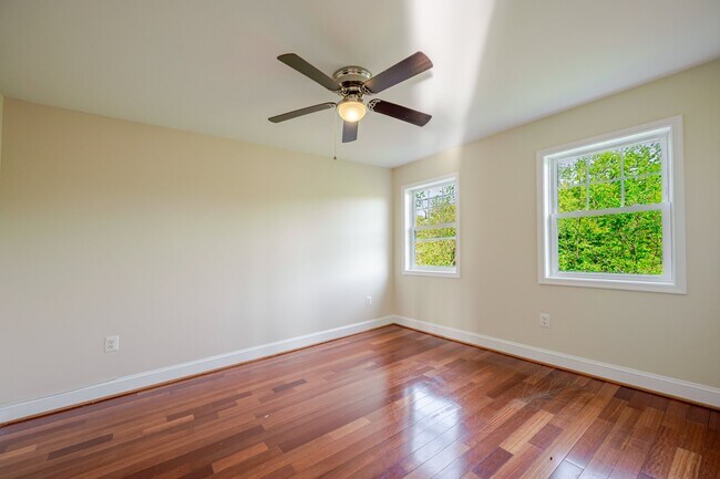 Foto del edificio - 3868 9th St SE