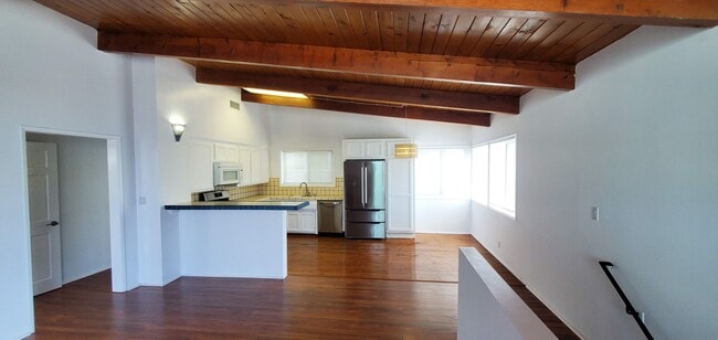 LIVING RM TO KITCHEN - 3820 Ocean Dr