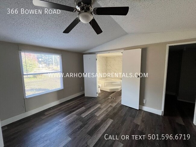 Building Photo - 366 Bowen Rd