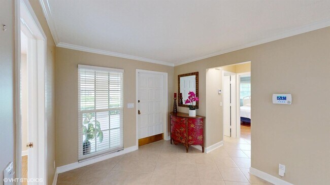 Foto del edificio - 488 Forestview Dr