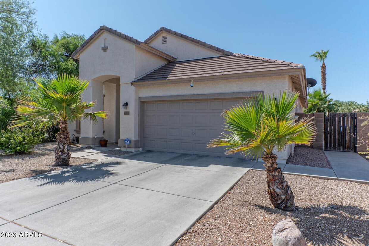 Primary Photo - 11605 W La Reata Ave