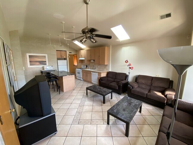 Living Room / Kitchen - 2442 W Fillmore St