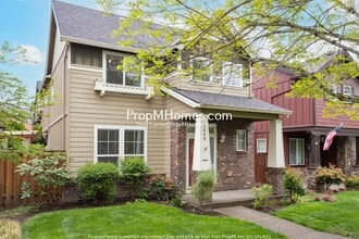 Building Photo - 3456 SE Ironwood Ave