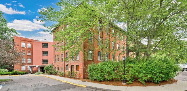 Foto del edificio - 222 Williams St E