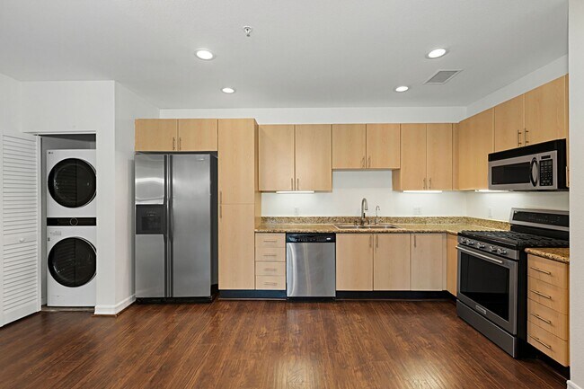 Foto del edificio - Ground floor Union Square Condo - Availabl...