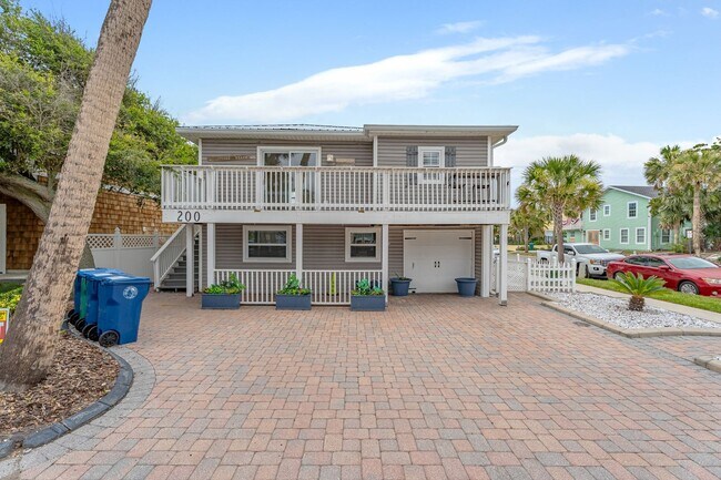 Foto del edificio - Live Close To The Beach