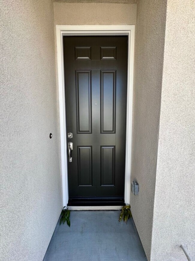 Building Photo - BRAND NEW 4 bedroom Murrieta home availabl...