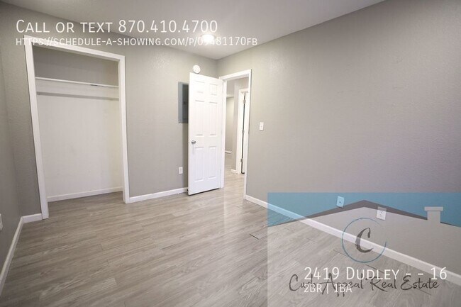 Building Photo - Move in special $550!! Recently renovated ...