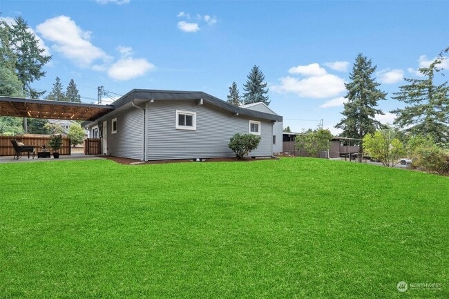 Foto del edificio - 18912 46th Ave S