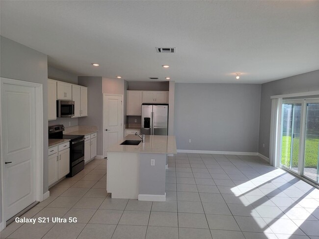 Foto del edificio - 4518 Dow Ln